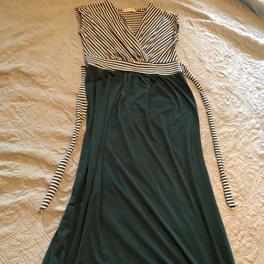 Jon & Anna Sleeveless Dress